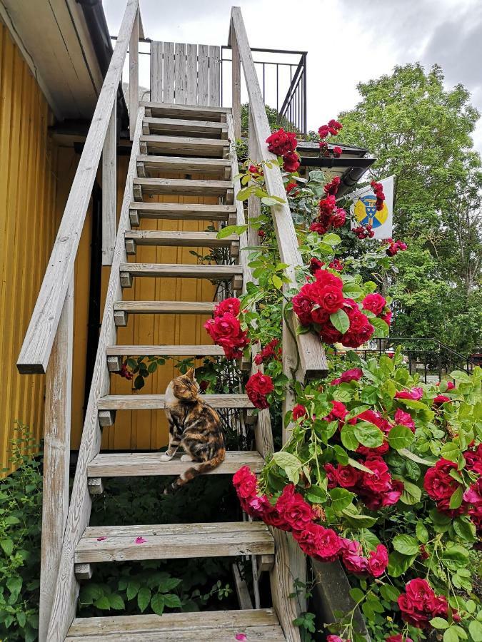 Stf Hagaby/Lantgarden Hostel Löttorp エクステリア 写真